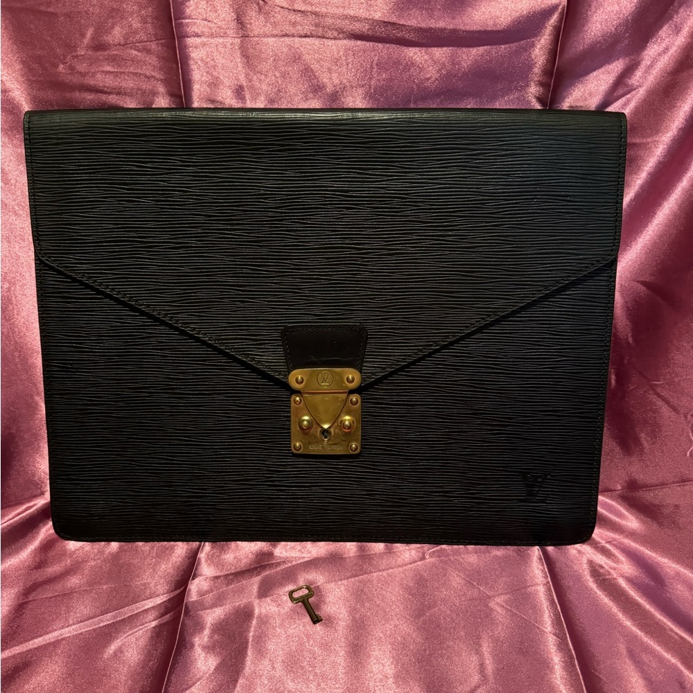 Authentic Louis Vuitton business organizer